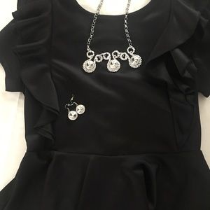 It Girl XL Black V-Neck short sleeve blouse